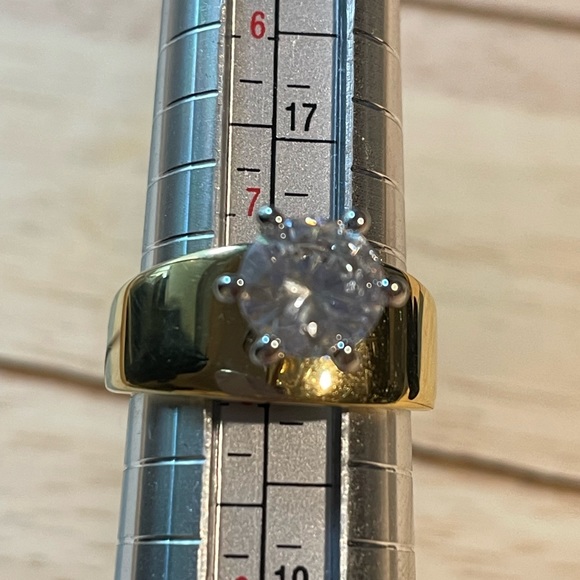 EDCO Jewelry Edco Gold Tone Ring Poshmark